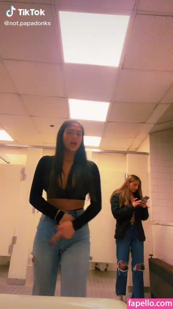 alex.papadonker Onlyfans Photo Gallery 