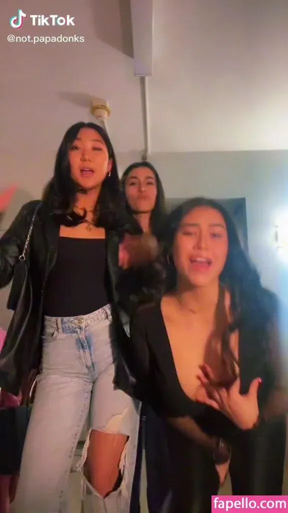 alex.papadonker Onlyfans Photo Gallery 