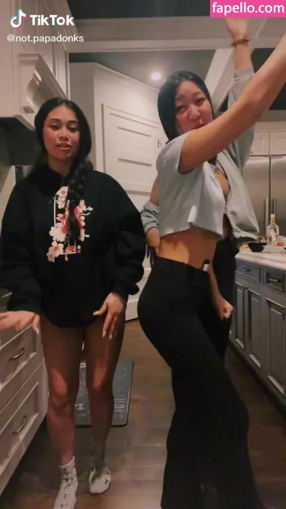 alex.papadonker Onlyfans Photo Gallery 