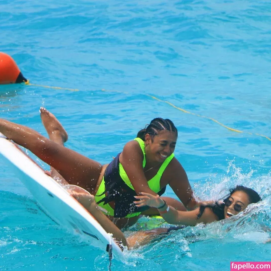 alex.papadonker Onlyfans Photo Gallery 