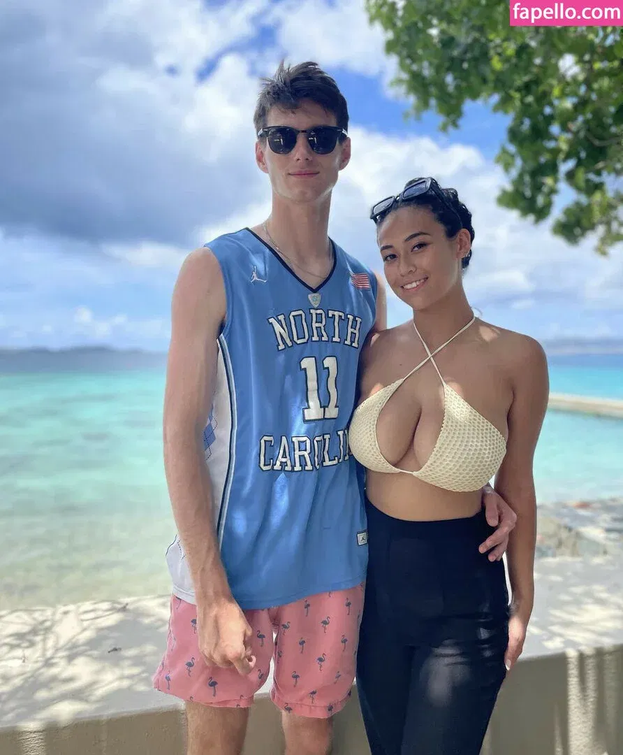 alex.papadonker Onlyfans Photo Gallery 