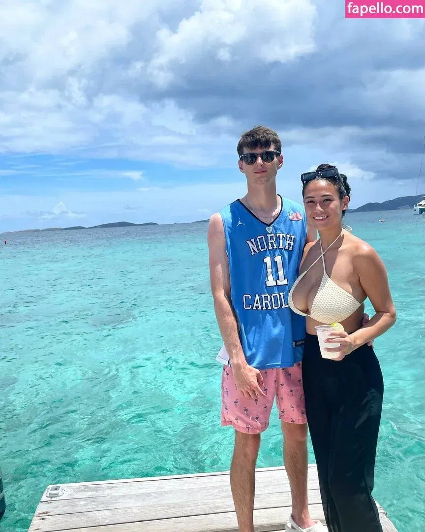 alex.papadonker Onlyfans Photo Gallery 