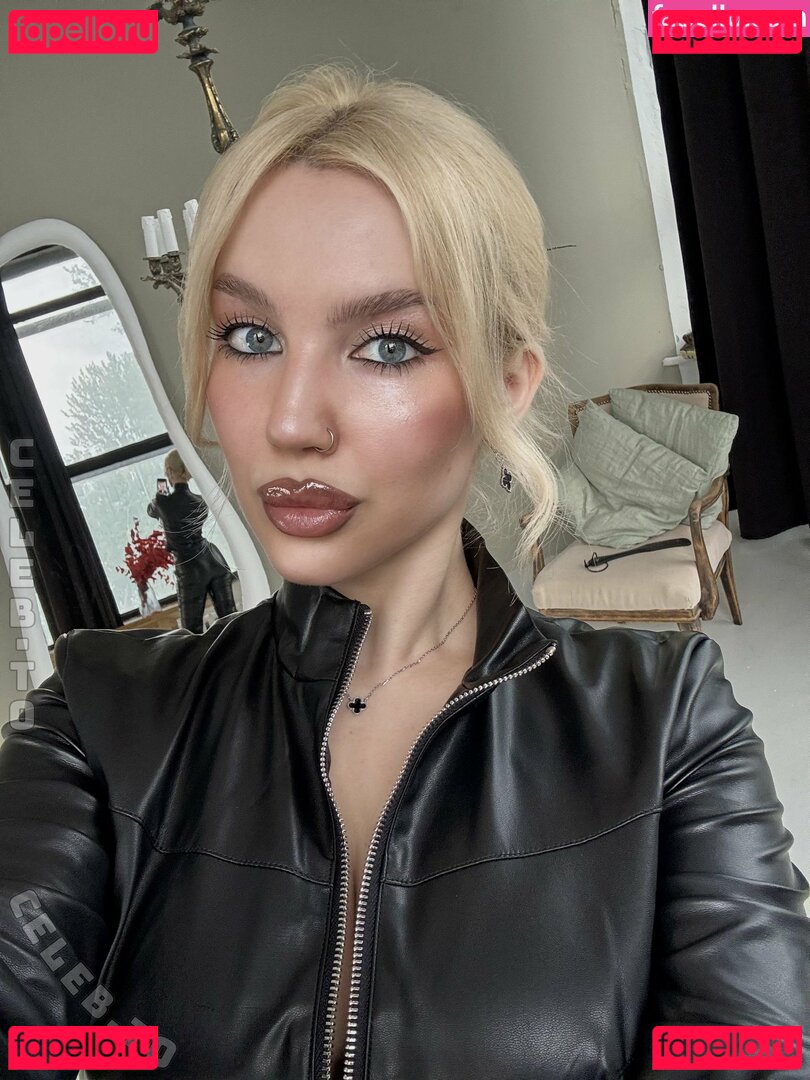 Mistress Darsy Nude Onlyfans Photo 5