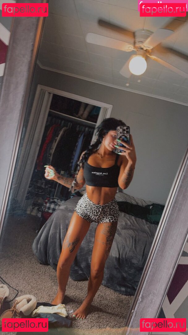 Ronika Eskins Nude Onlyfans Photo 23