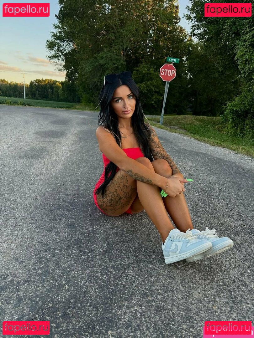 Ronika Eskins Nude Onlyfans Photo 22