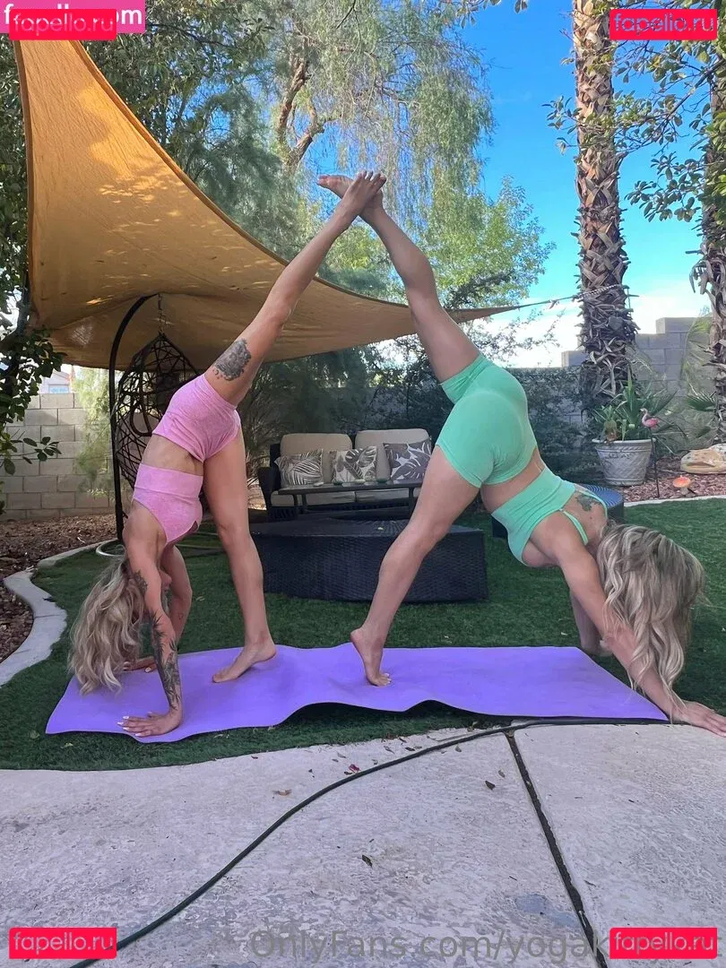 yogakittykat Onlyfans Photo Gallery 