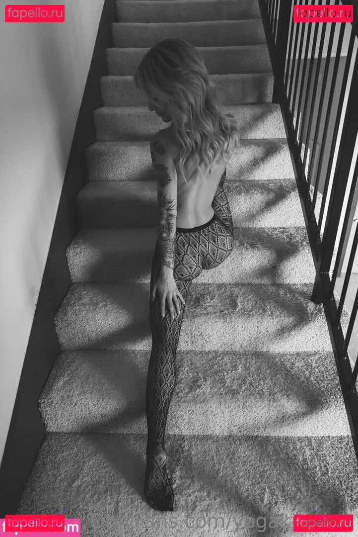 yogakittykat Onlyfans Photo Gallery 