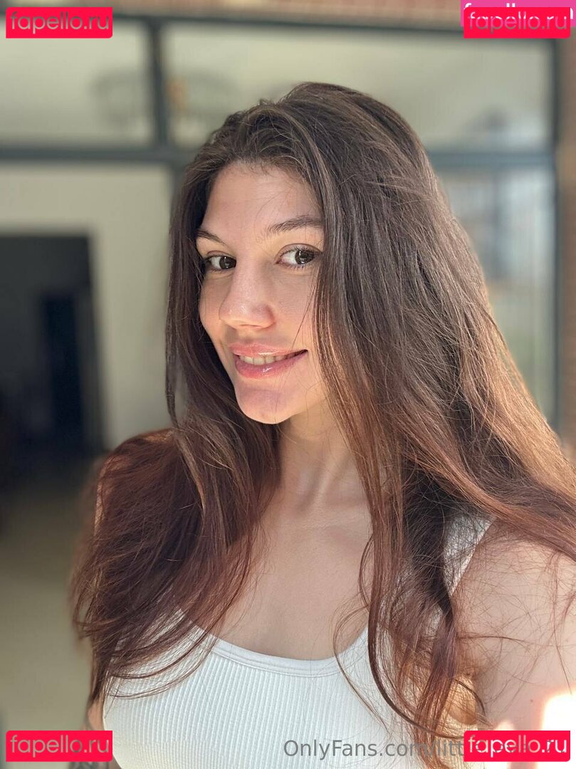 little_eva_21 Nude Onlyfans Photo 7