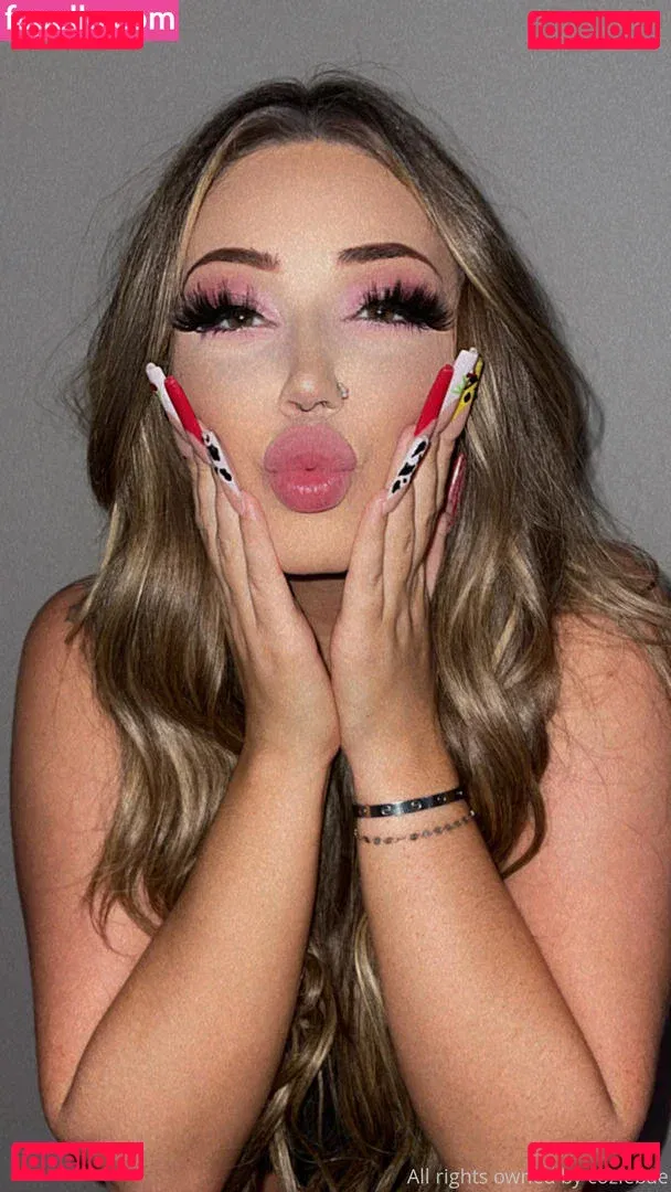 Coziebae Onlyfans Photo Gallery 