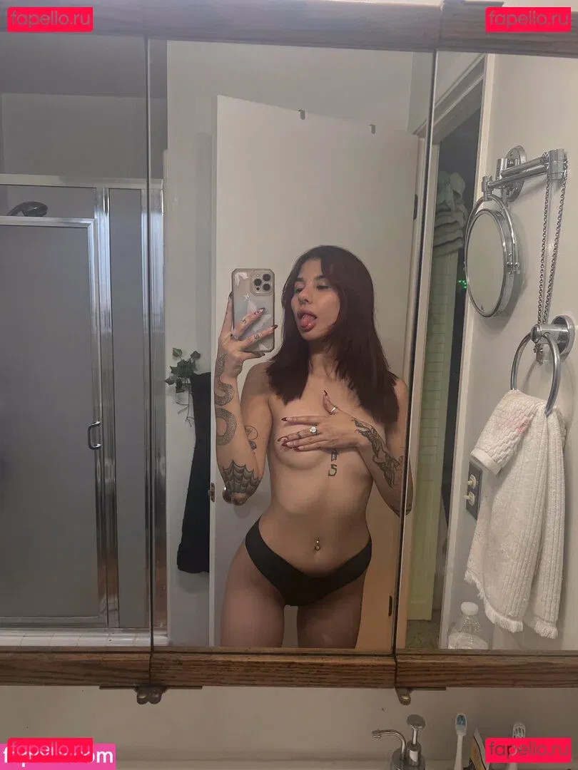 Coziebae Onlyfans Photo Gallery 