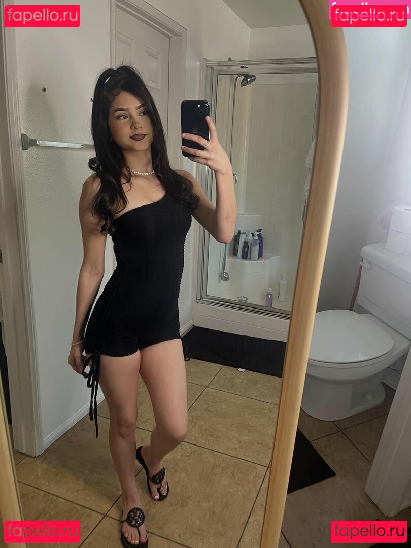 Emyybaby Nude Onlyfans Photo 10