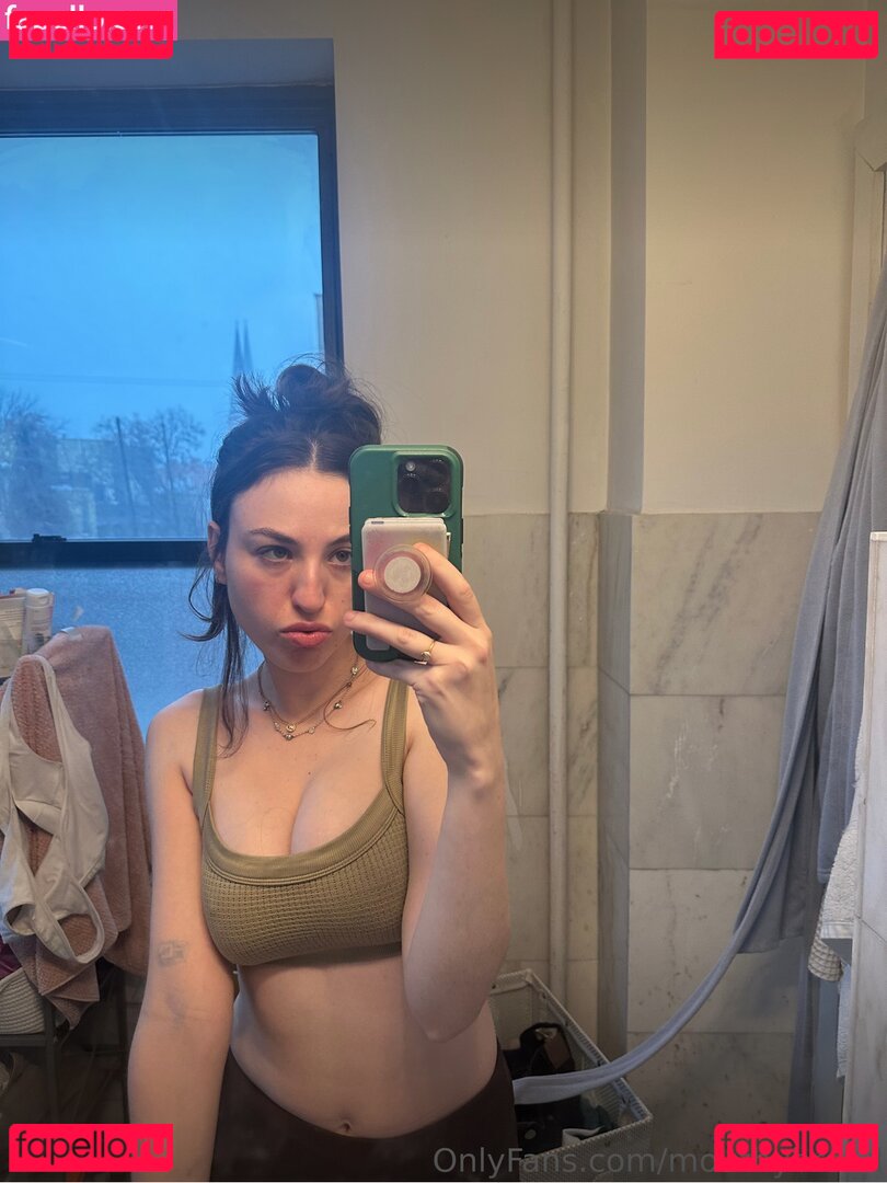 Comedian Nude Onlyfans Photo 5