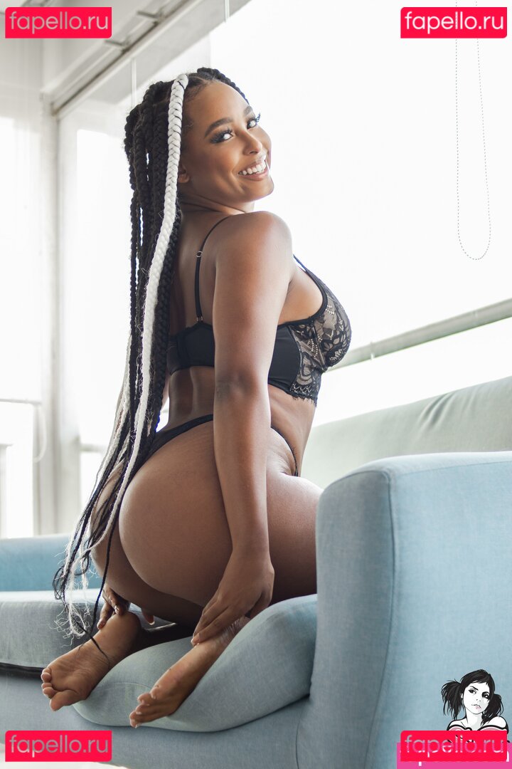 Negresca Nude Onlyfans Photo 44