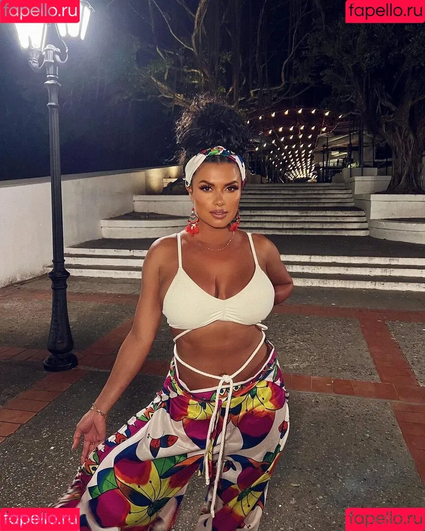 Joy Taylor Onlyfans Photo Gallery 