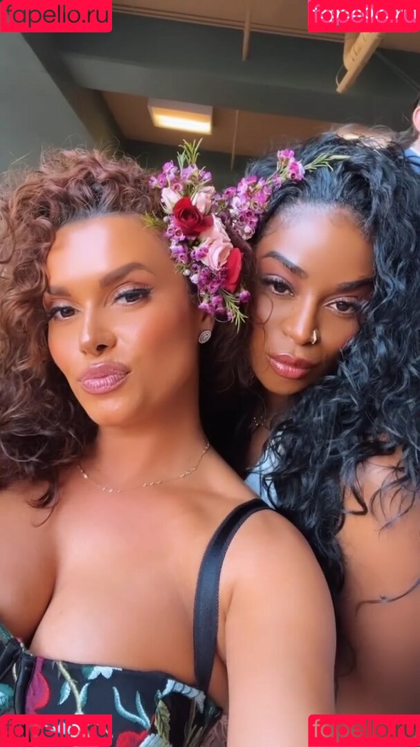 Joy Taylor Onlyfans Photo Gallery 