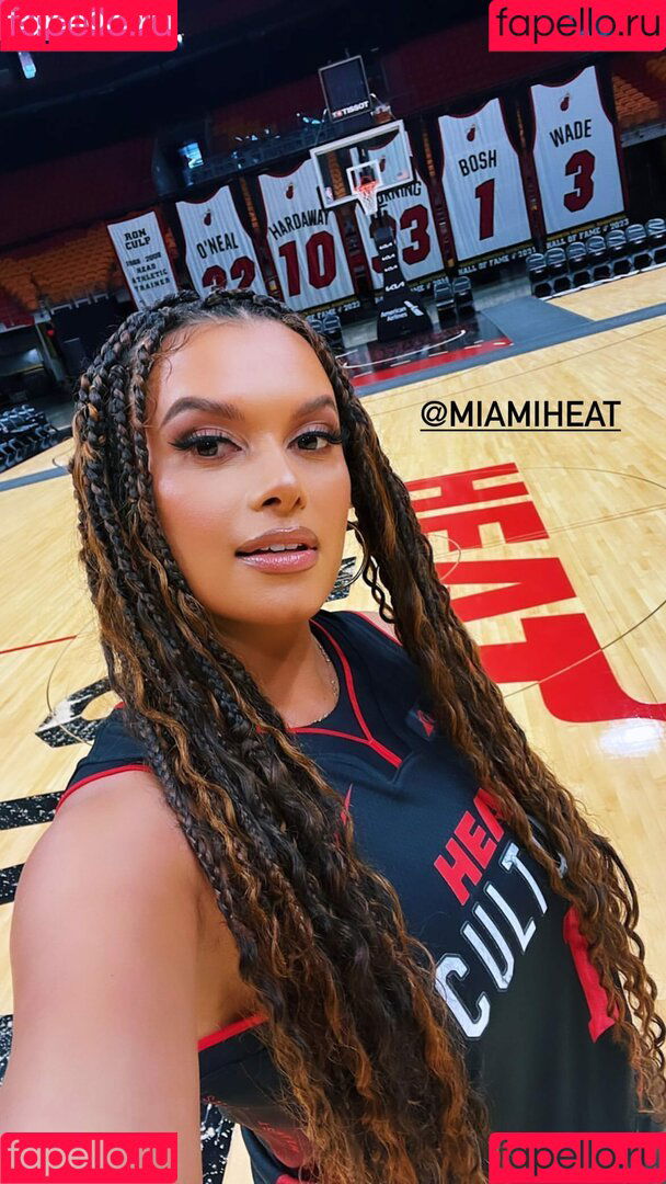 Joy Taylor Onlyfans Photo Gallery 