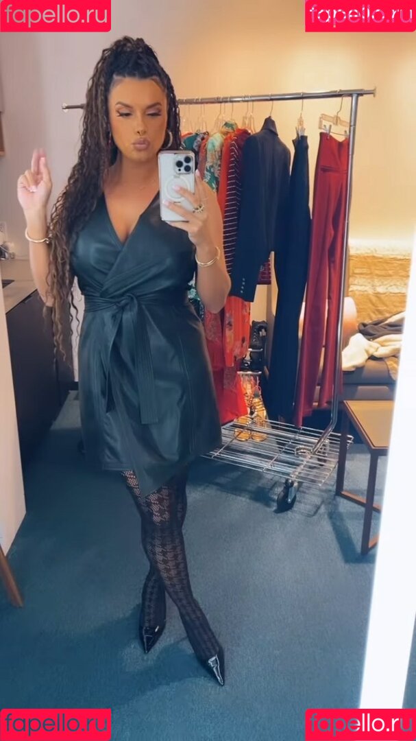 Joy Taylor Onlyfans Photo Gallery 