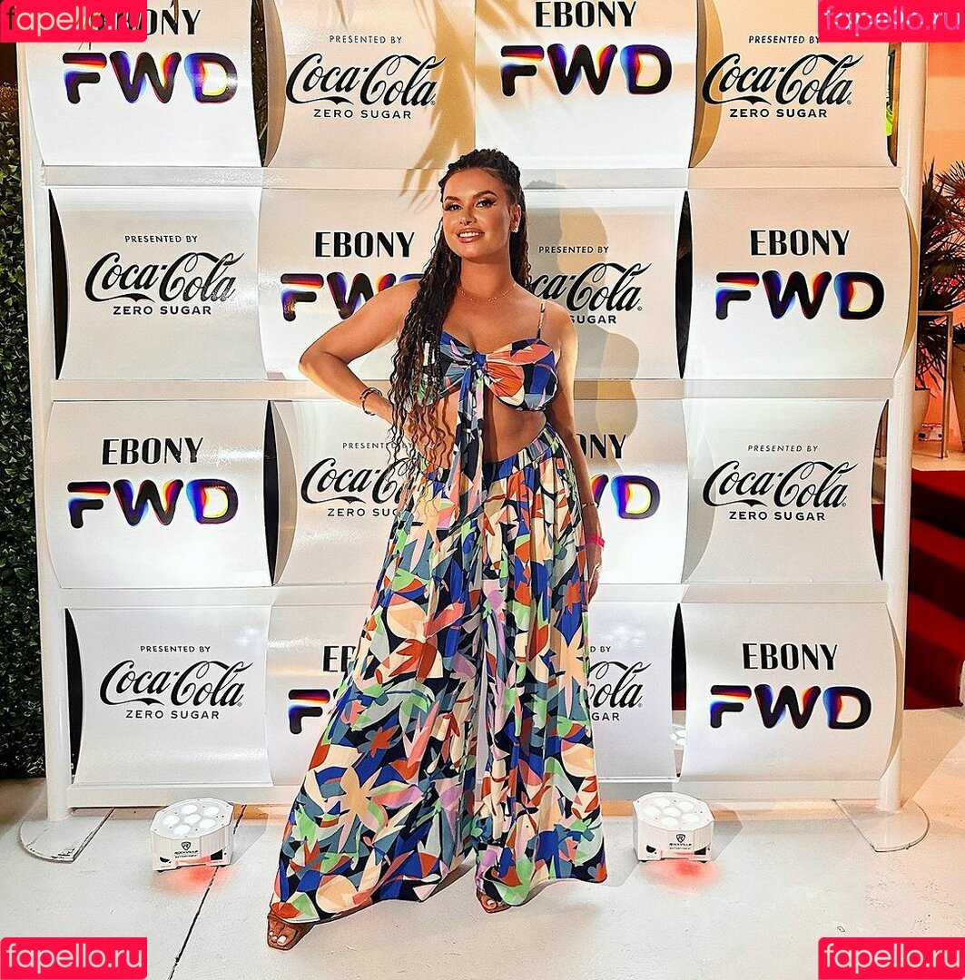 Joy Taylor Onlyfans Photo Gallery 