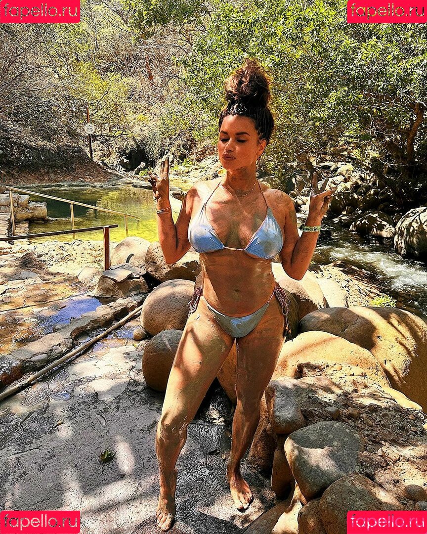 Joy Taylor Onlyfans Photo Gallery 