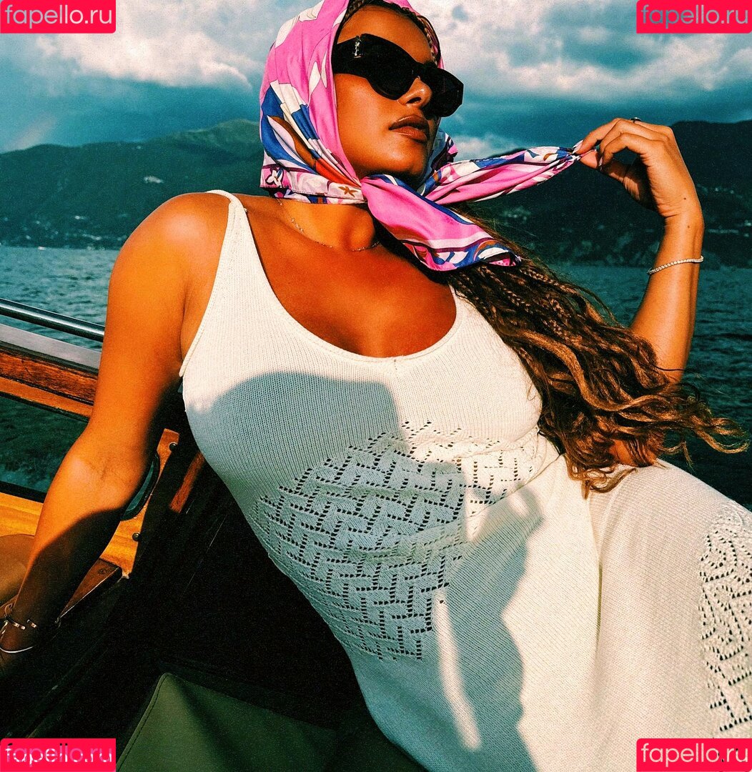 Joy Taylor Onlyfans Photo Gallery 