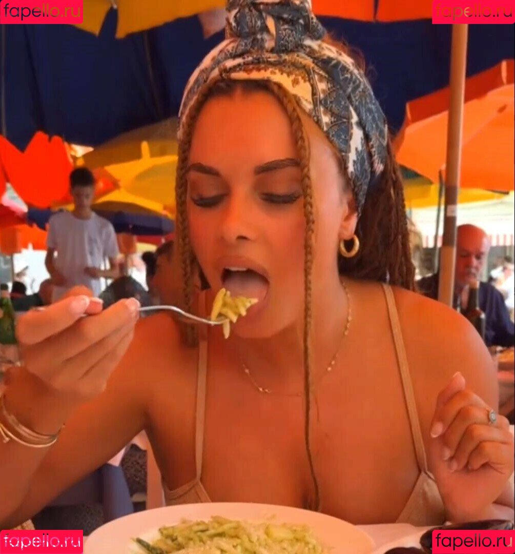 Joy Taylor Onlyfans Photo Gallery 