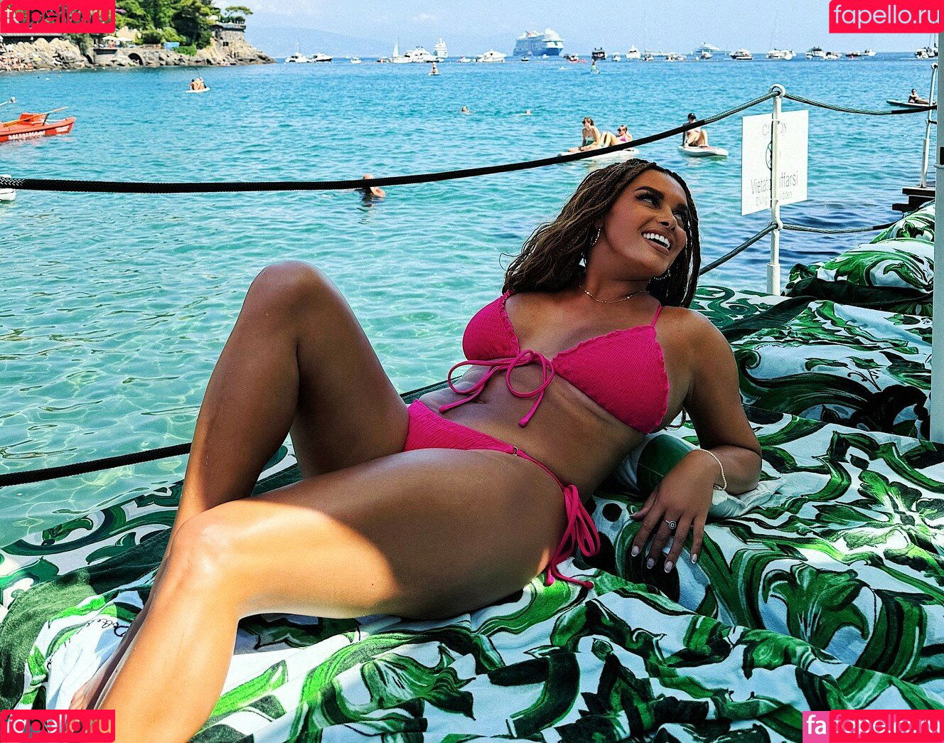 Joy Taylor Onlyfans Photo Gallery 