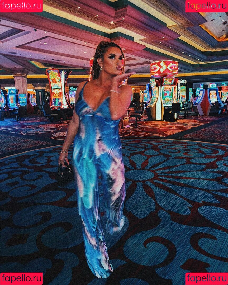 Joy Taylor Onlyfans Photo Gallery 