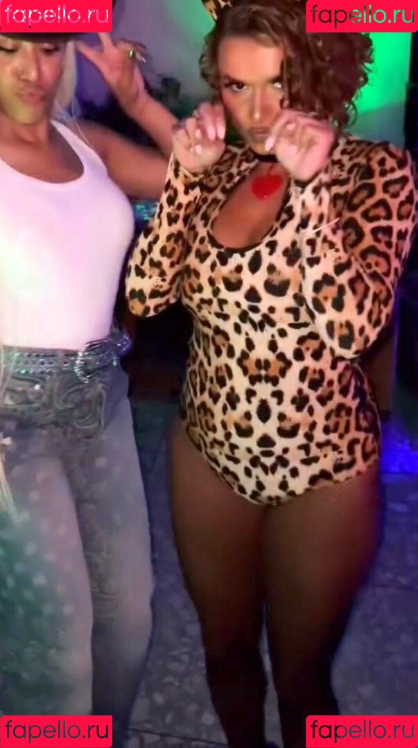 Joy Taylor Onlyfans Photo Gallery 