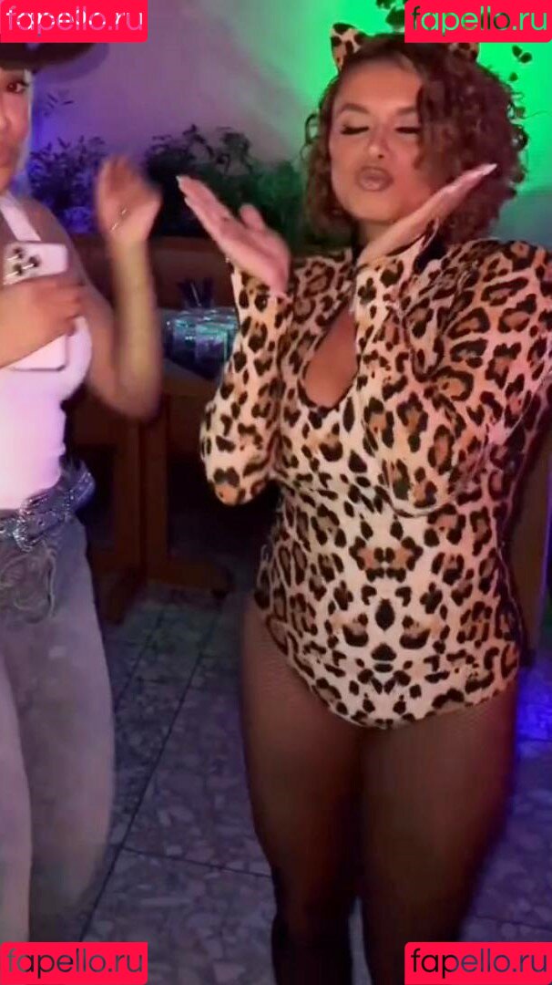 Joy Taylor Onlyfans Photo Gallery 