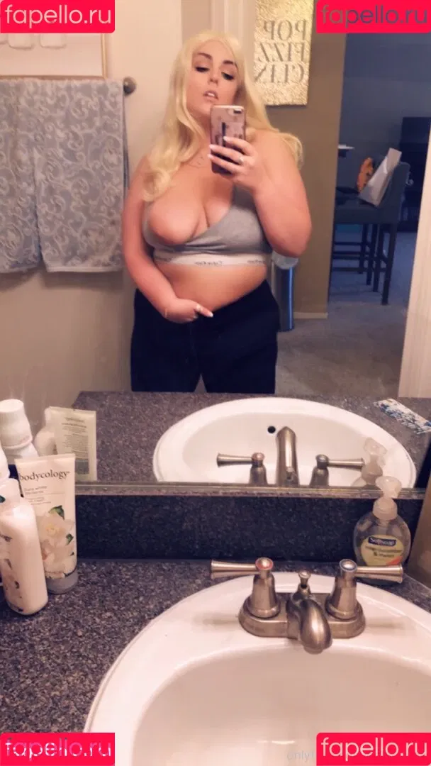peachtv Onlyfans Photo Gallery 