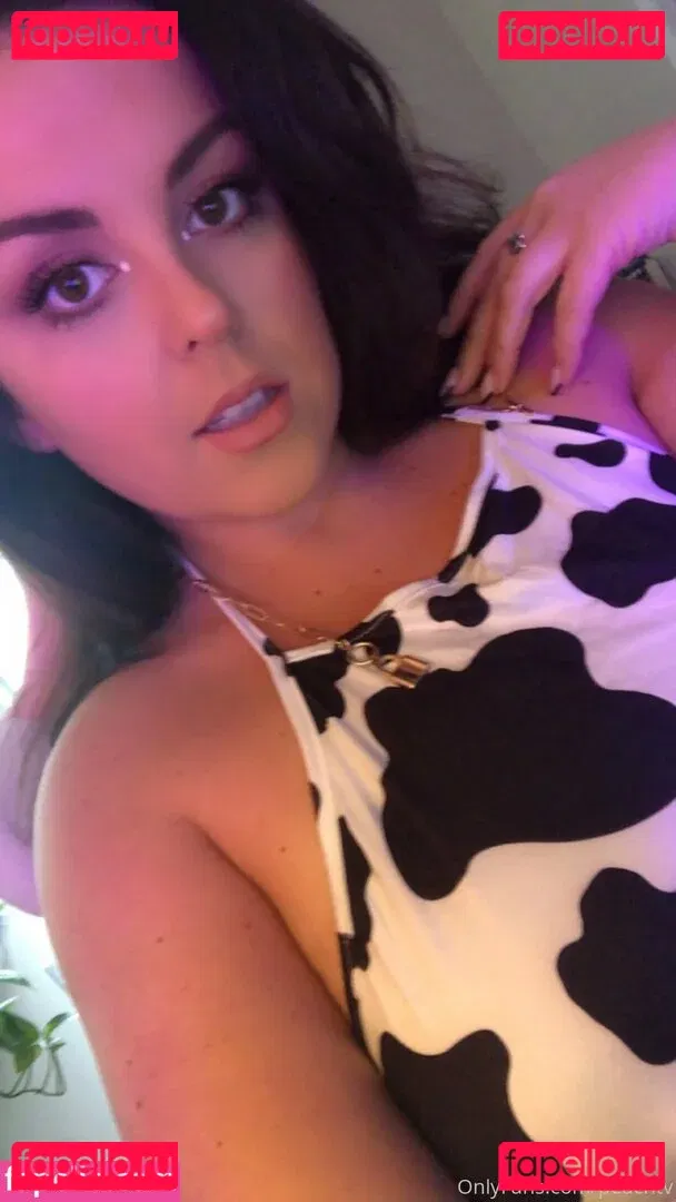 peachtv Onlyfans Photo Gallery 