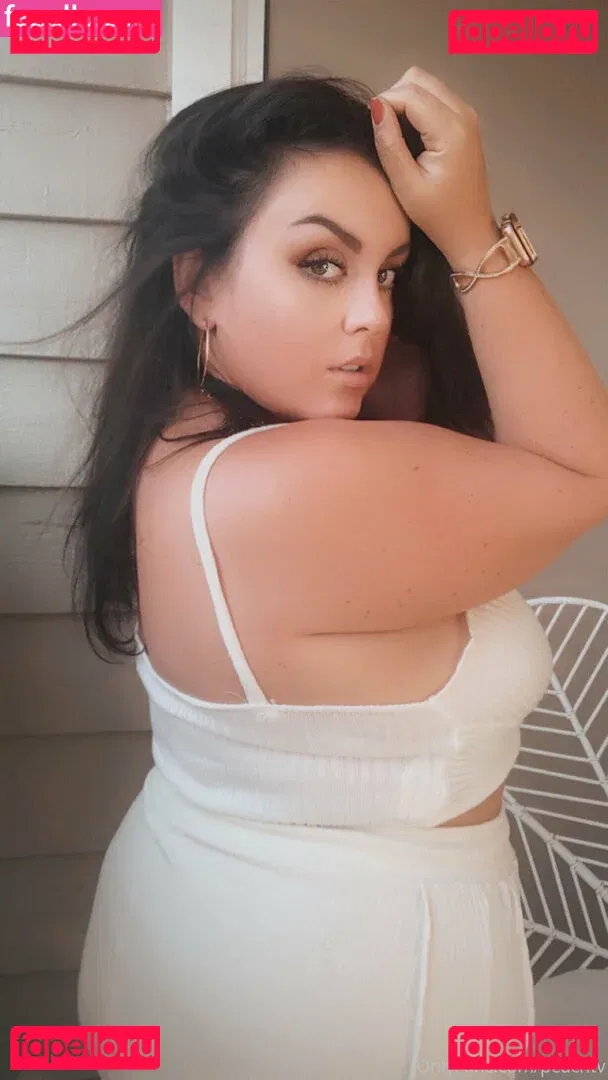peachtv Onlyfans Photo Gallery 