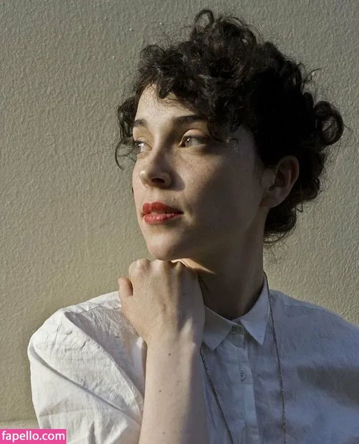 St Vincent Onlyfans Photo Gallery 