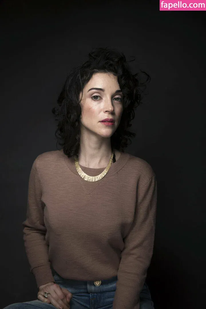 St Vincent Onlyfans Photo Gallery 