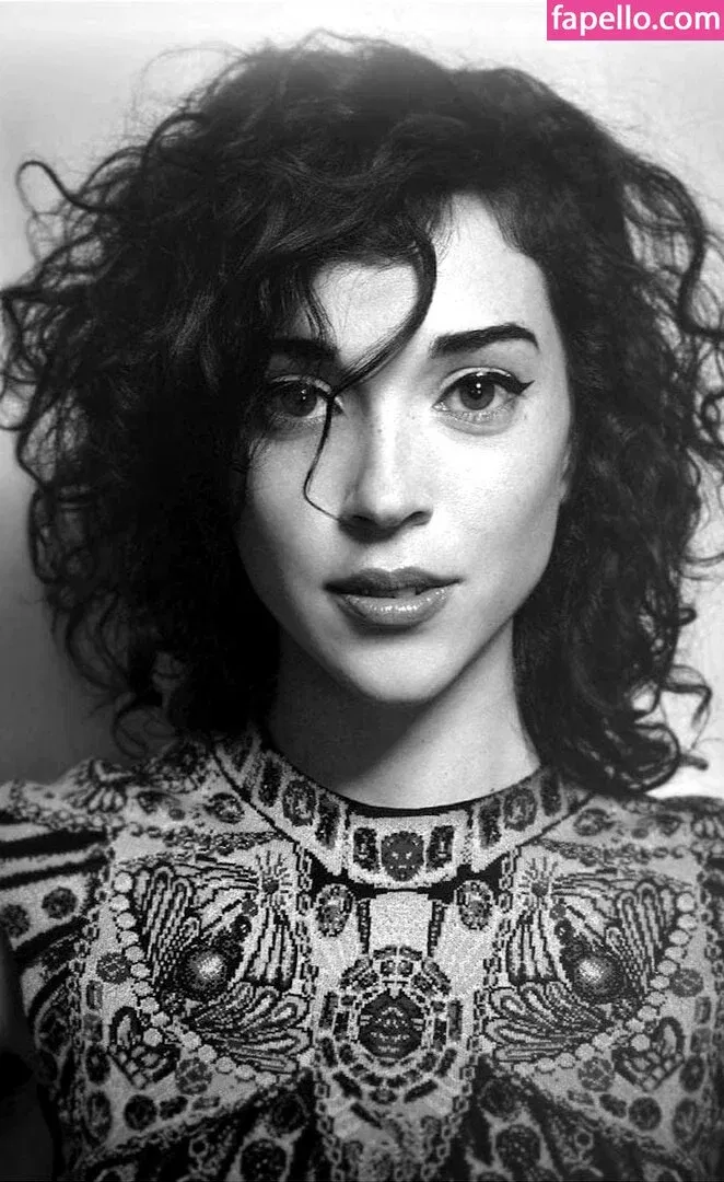 St Vincent Onlyfans Photo Gallery 