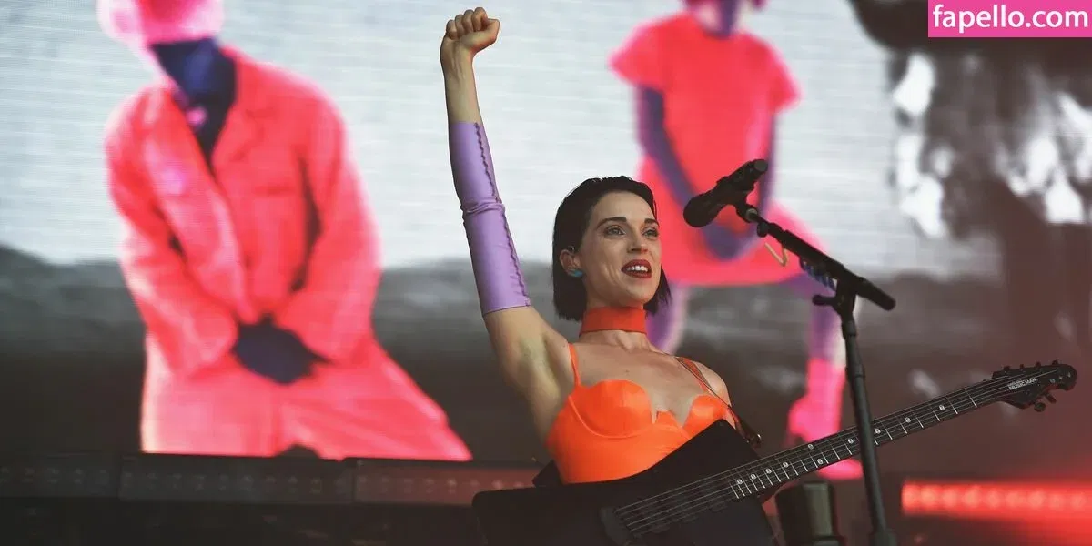 St Vincent Onlyfans Photo Gallery 