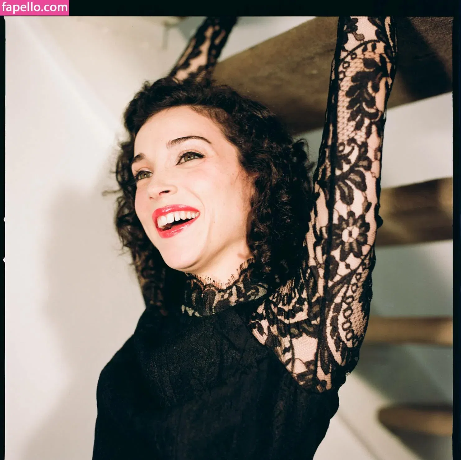 St Vincent Onlyfans Photo Gallery 