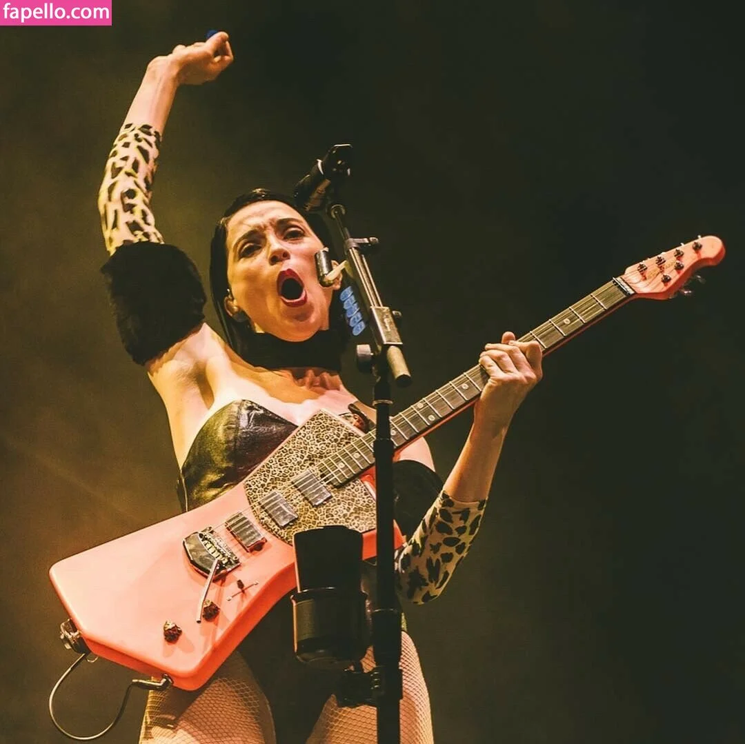 St Vincent Onlyfans Photo Gallery 