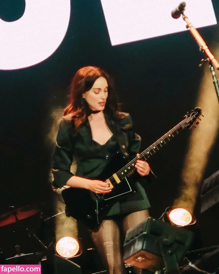 St Vincent Onlyfans Photo Gallery 