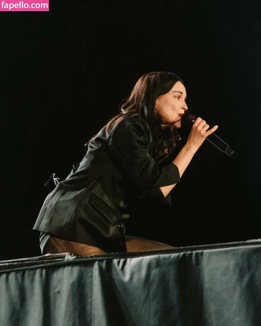 St Vincent Onlyfans Photo Gallery 