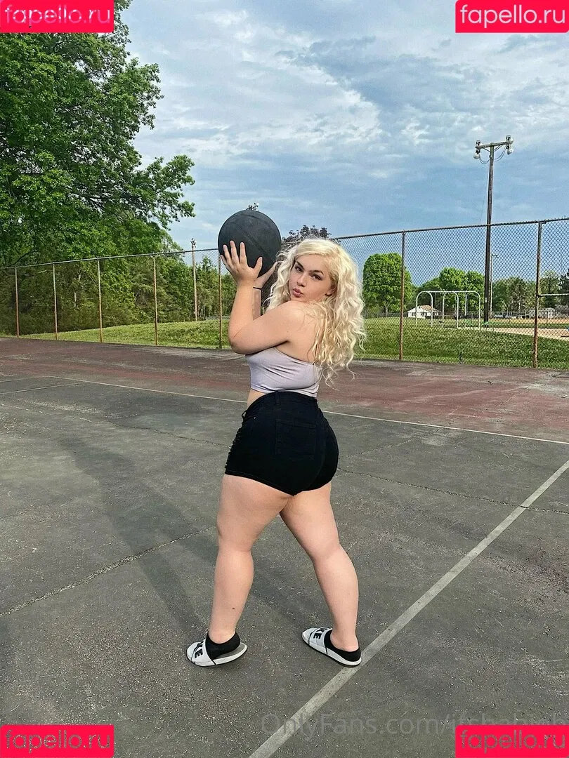itsbabieh Onlyfans Photo Gallery 