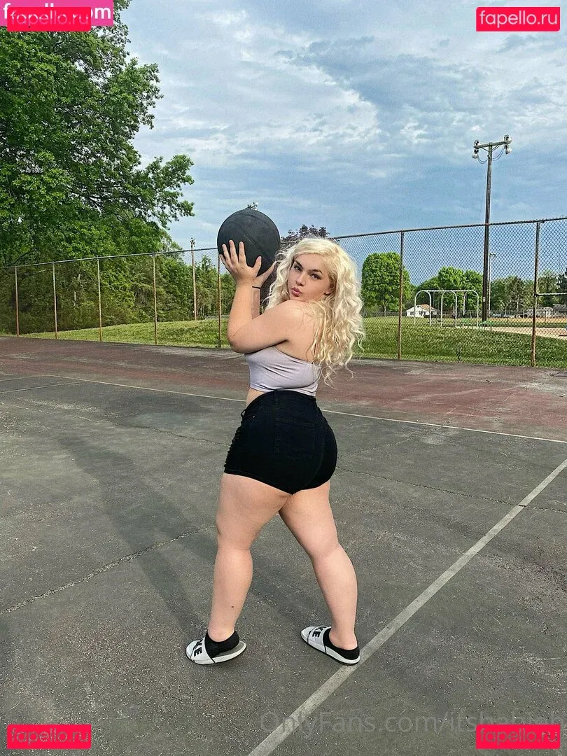 itsbabieh Onlyfans Photo Gallery 