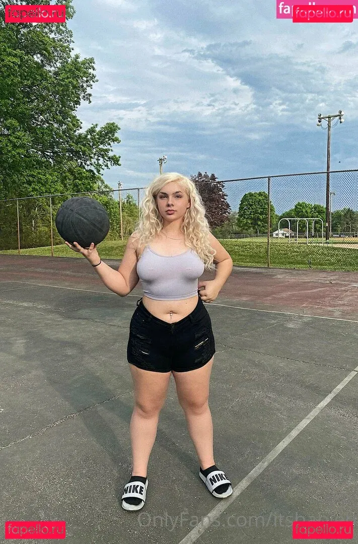 itsbabieh Onlyfans Photo Gallery 