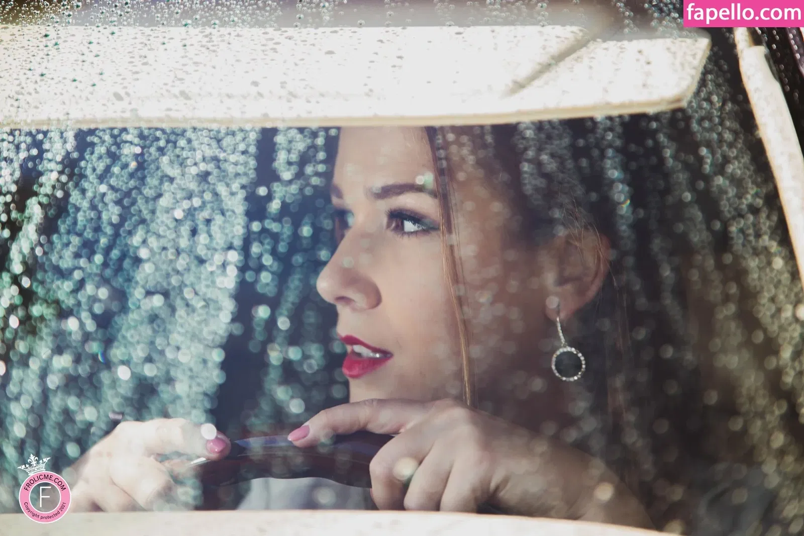 Frolicme Onlyfans Photo Gallery 