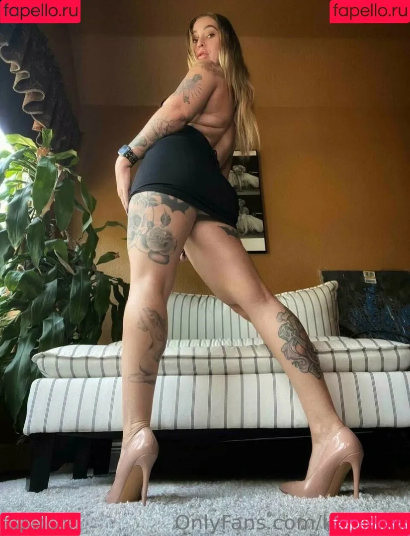 Kleio Valentien Onlyfans Photo Gallery 