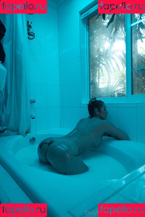 Kleio Valentien Onlyfans Photo Gallery 