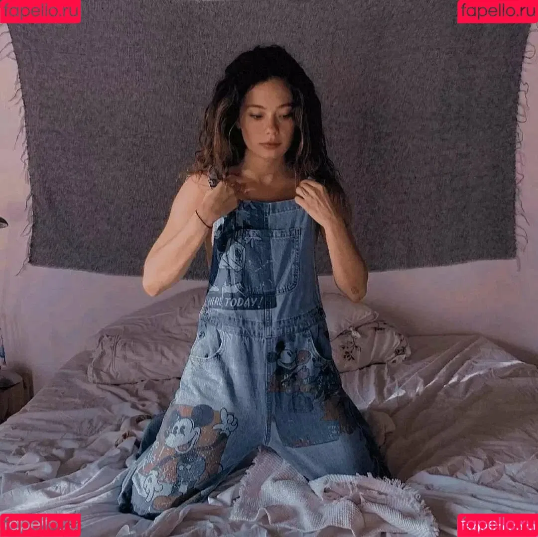 Anna Castillo Onlyfans Photo Gallery 