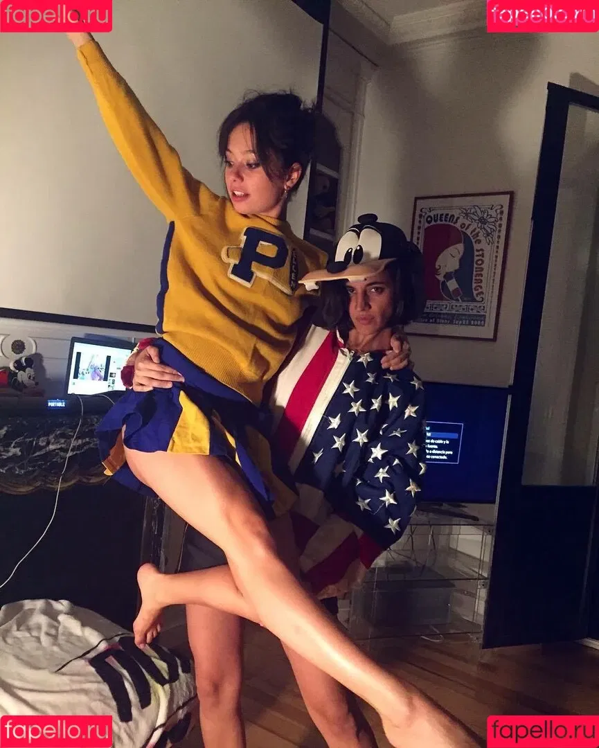 Anna Castillo Onlyfans Photo Gallery 
