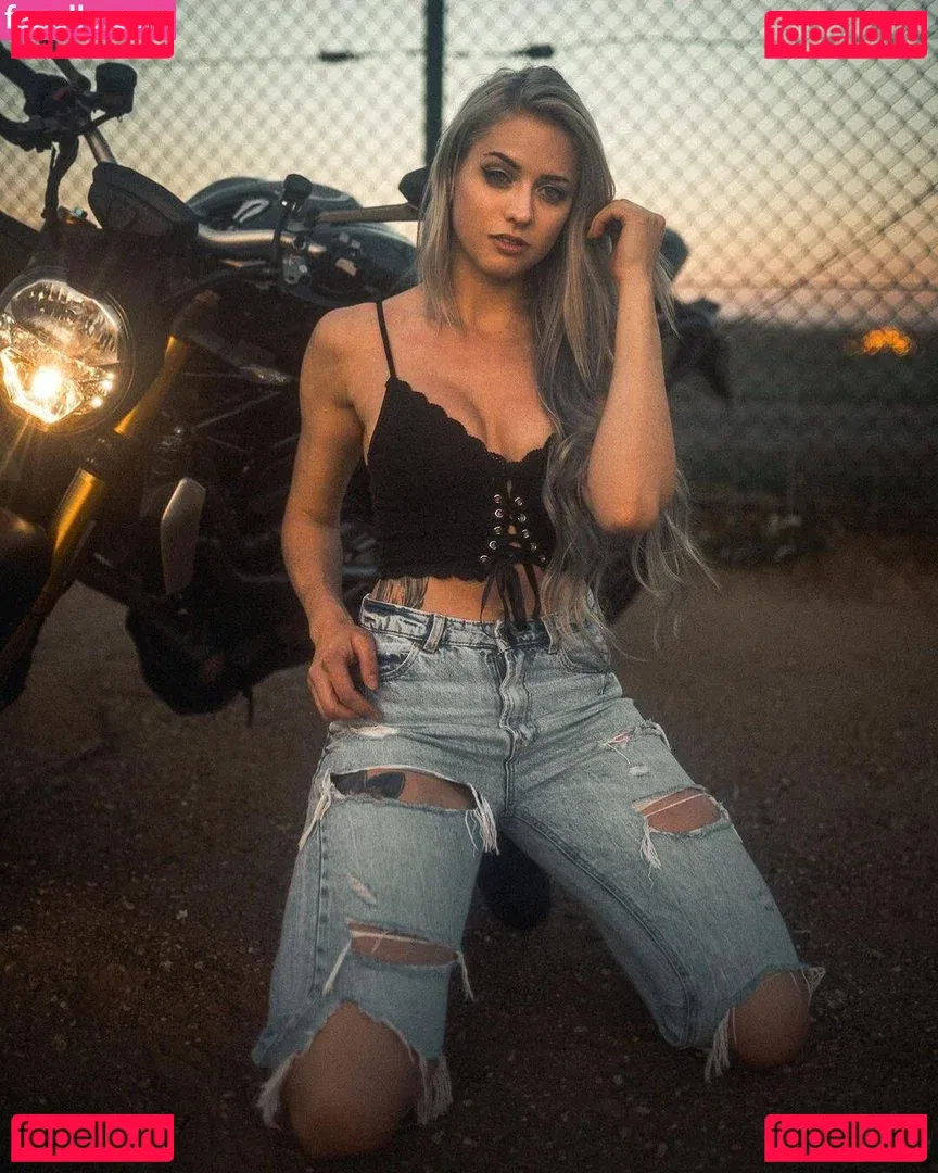 Farbenfuchs Onlyfans Photo Gallery 