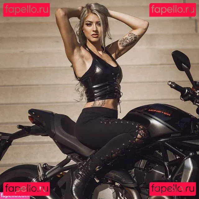 Farbenfuchs Onlyfans Photo Gallery 